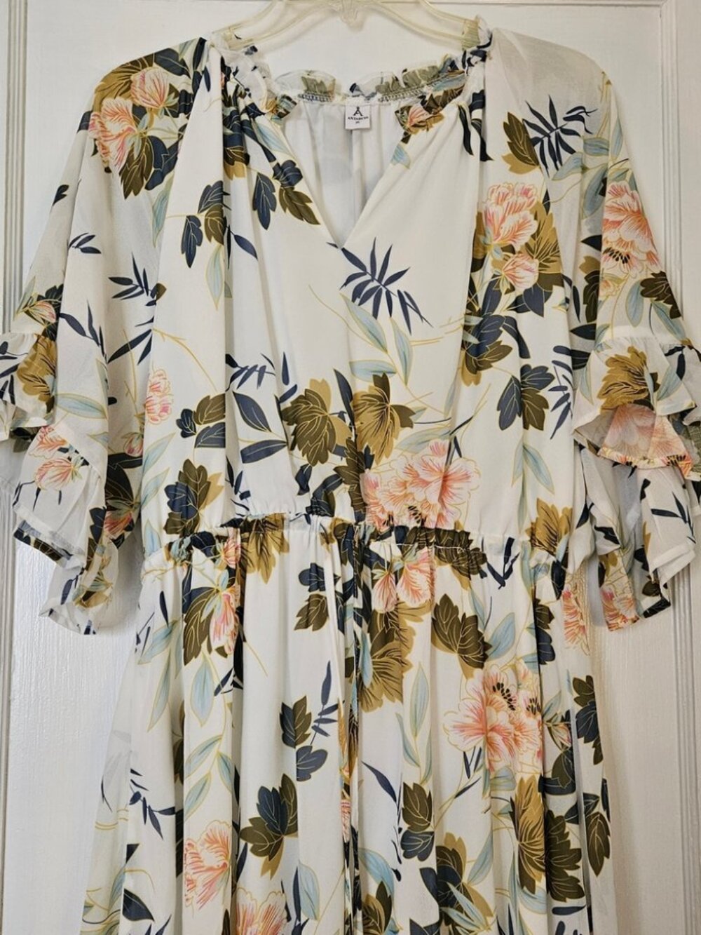 Report Womens XL Floral White Summer Dress with Ruffle Hem
